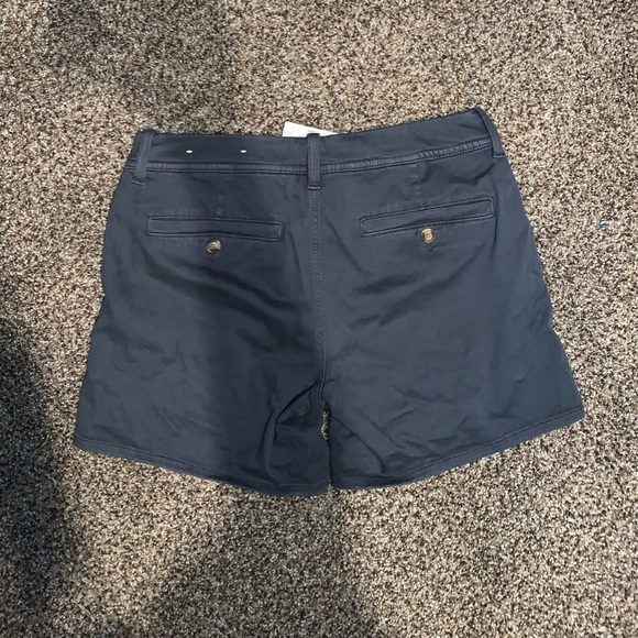 COPY - AE women’s khaki midi shorts - Picture 3 of 3